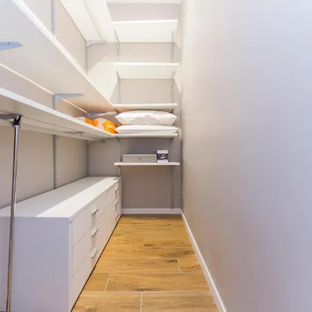 Joivy Elegant Flats In The Centre Of Apartment Genoa