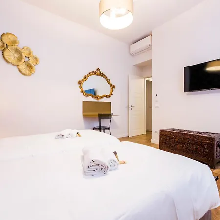 Apartment Joivy Elegant Flats In The Centre Of